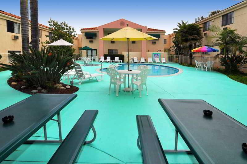 Quality Inn & Suites Walnut - City Of Industry Exterior foto