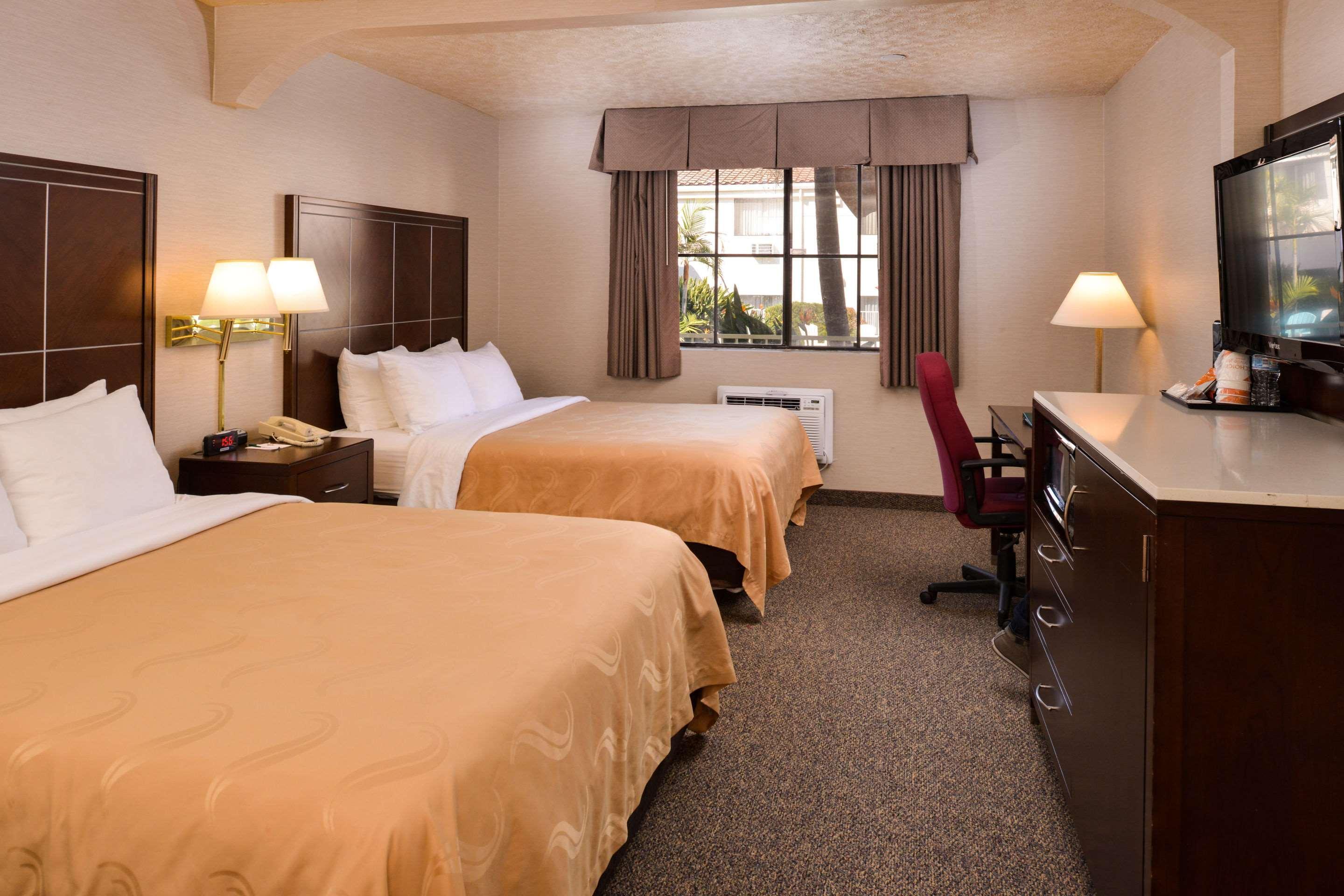 Quality Inn & Suites Walnut - City Of Industry Exterior foto