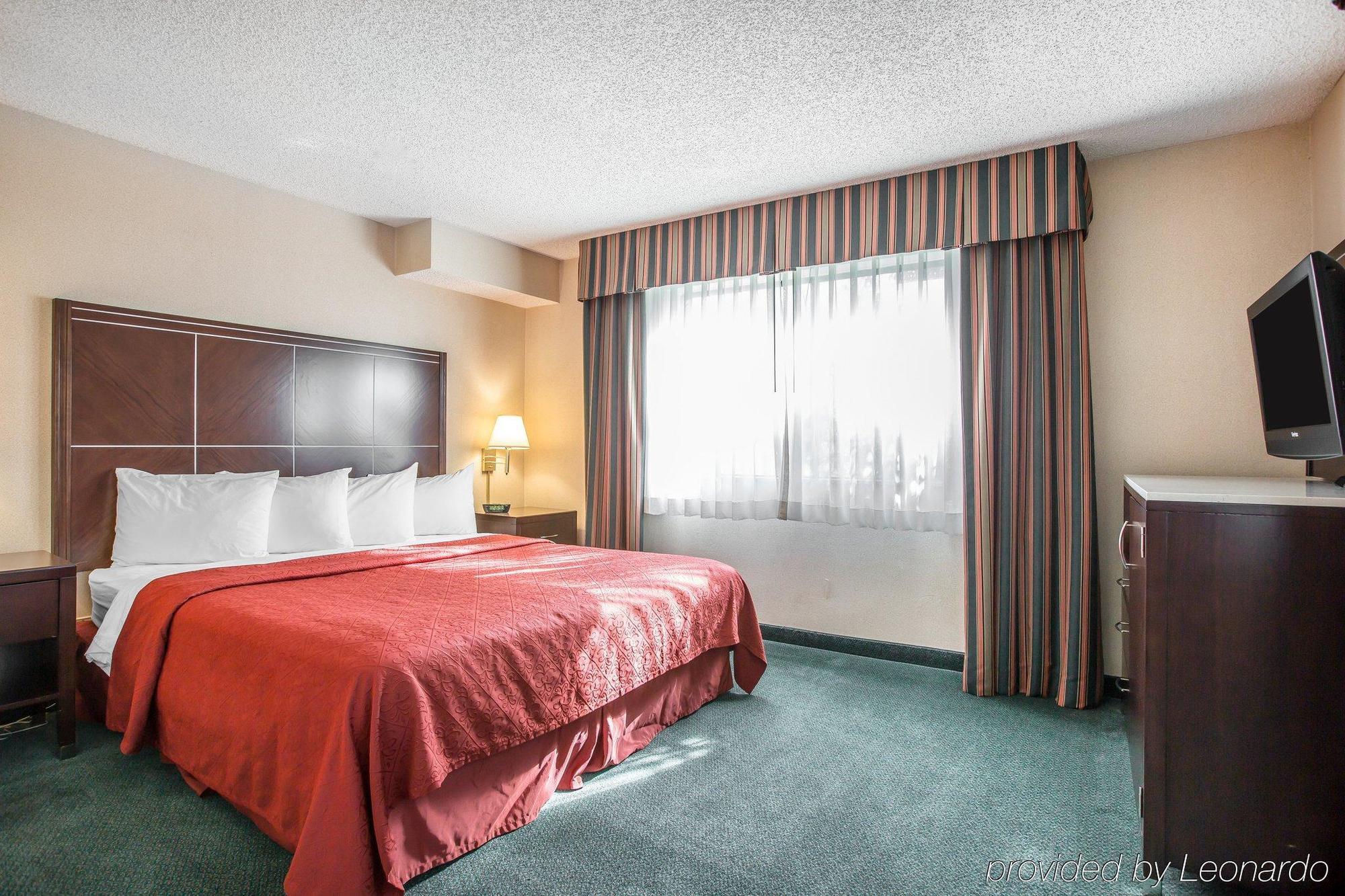 Quality Inn & Suites Walnut - City Of Industry Exterior foto