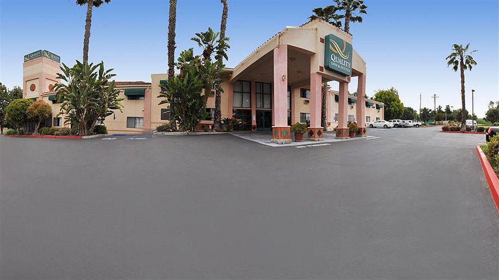 Quality Inn & Suites Walnut - City Of Industry Exterior foto